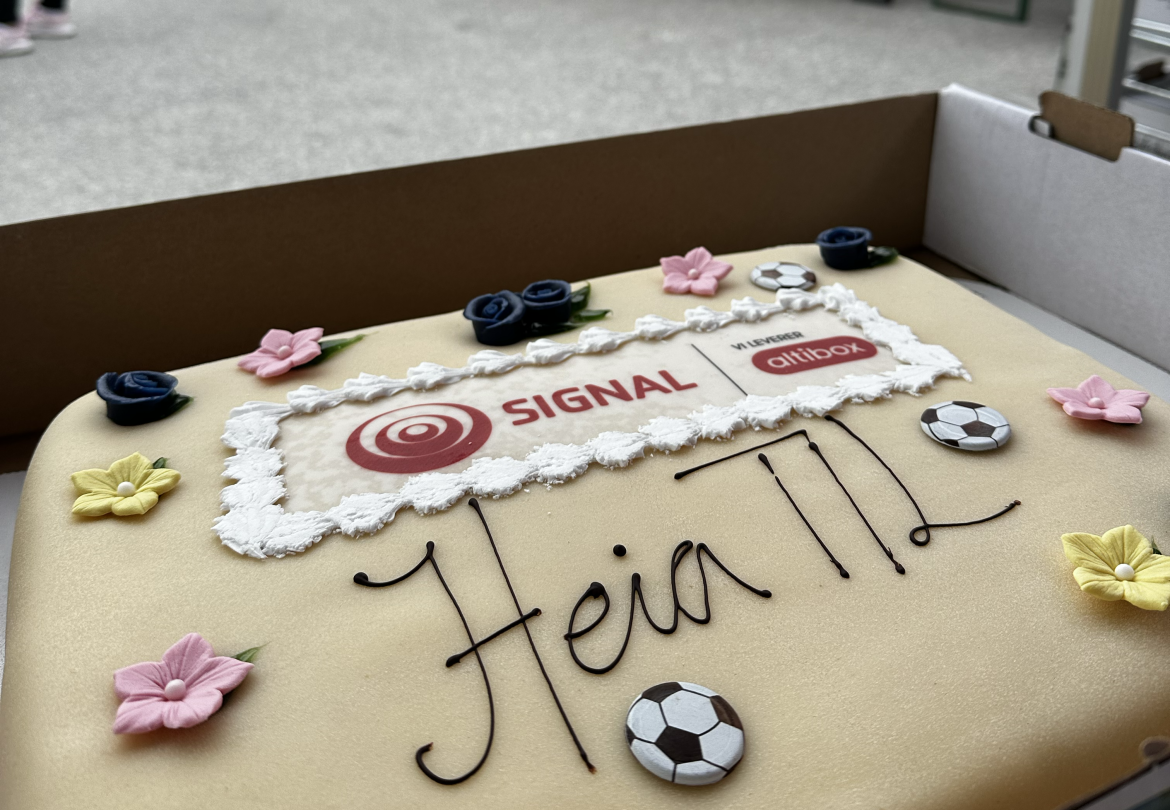 Nydelig kake fra Bakehuset, sponset av Signal/Altibox.