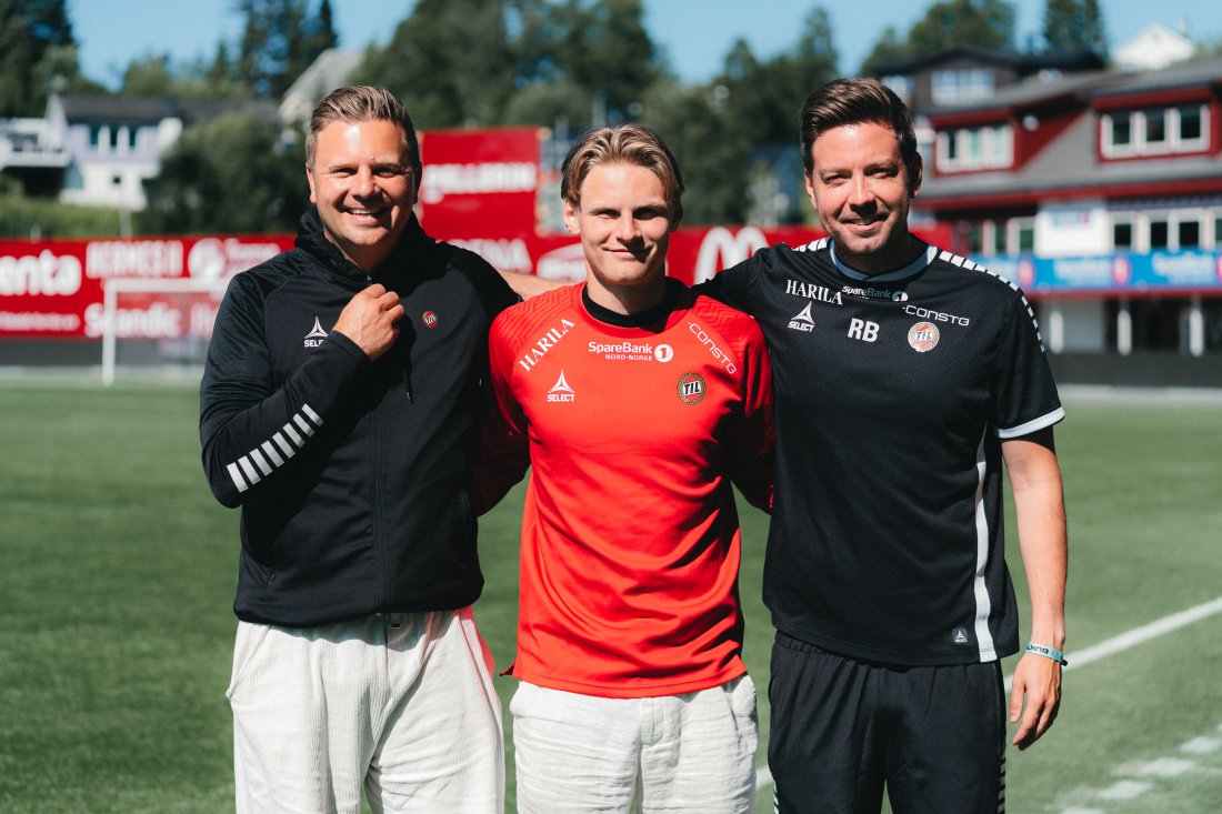 Sportssjef Lars Petter Kræmer-Andressen (f.v), Johannes Lilletun Elvebu og akademileder Robin Bergfald